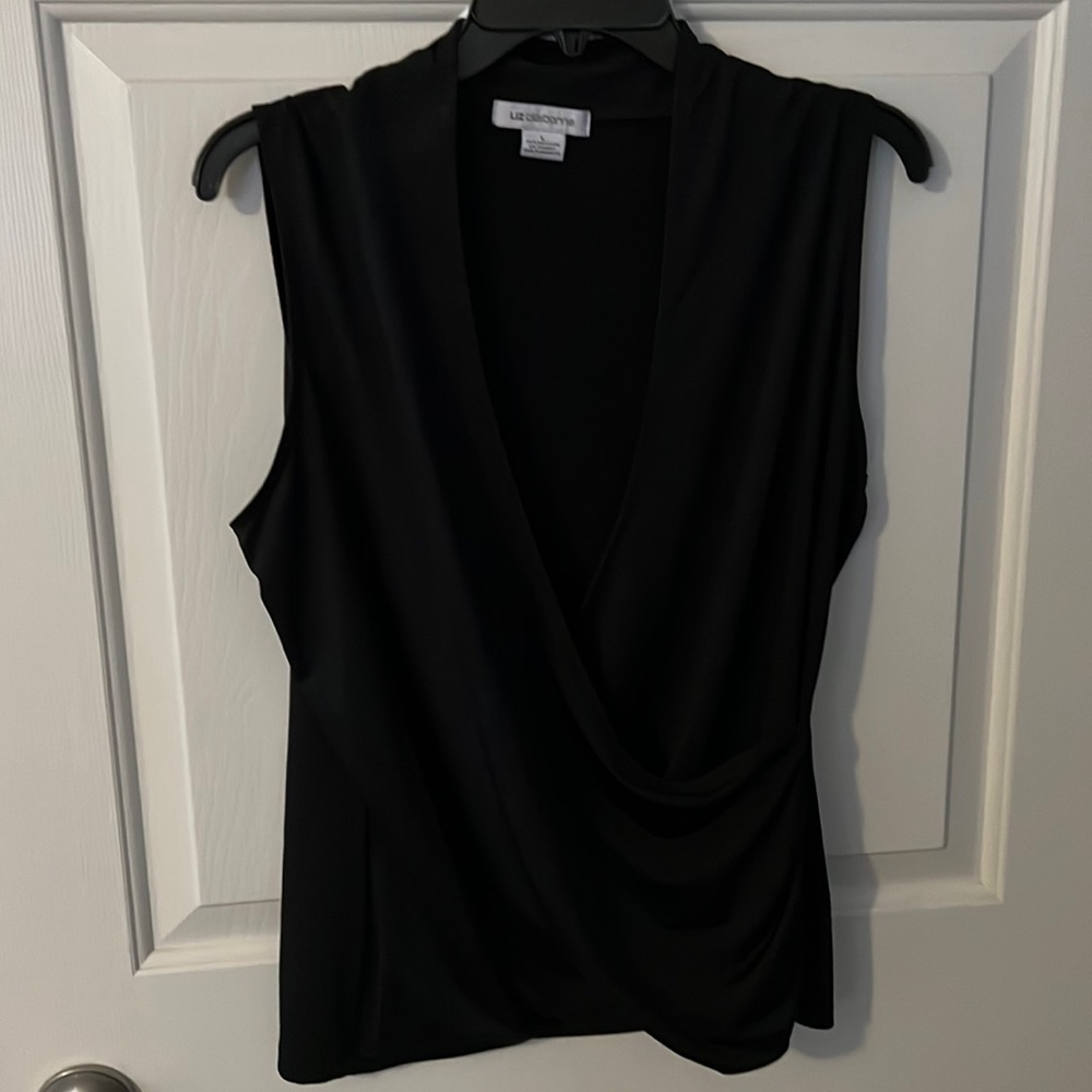 New Liz Claiborne sleeveless blouse.black L